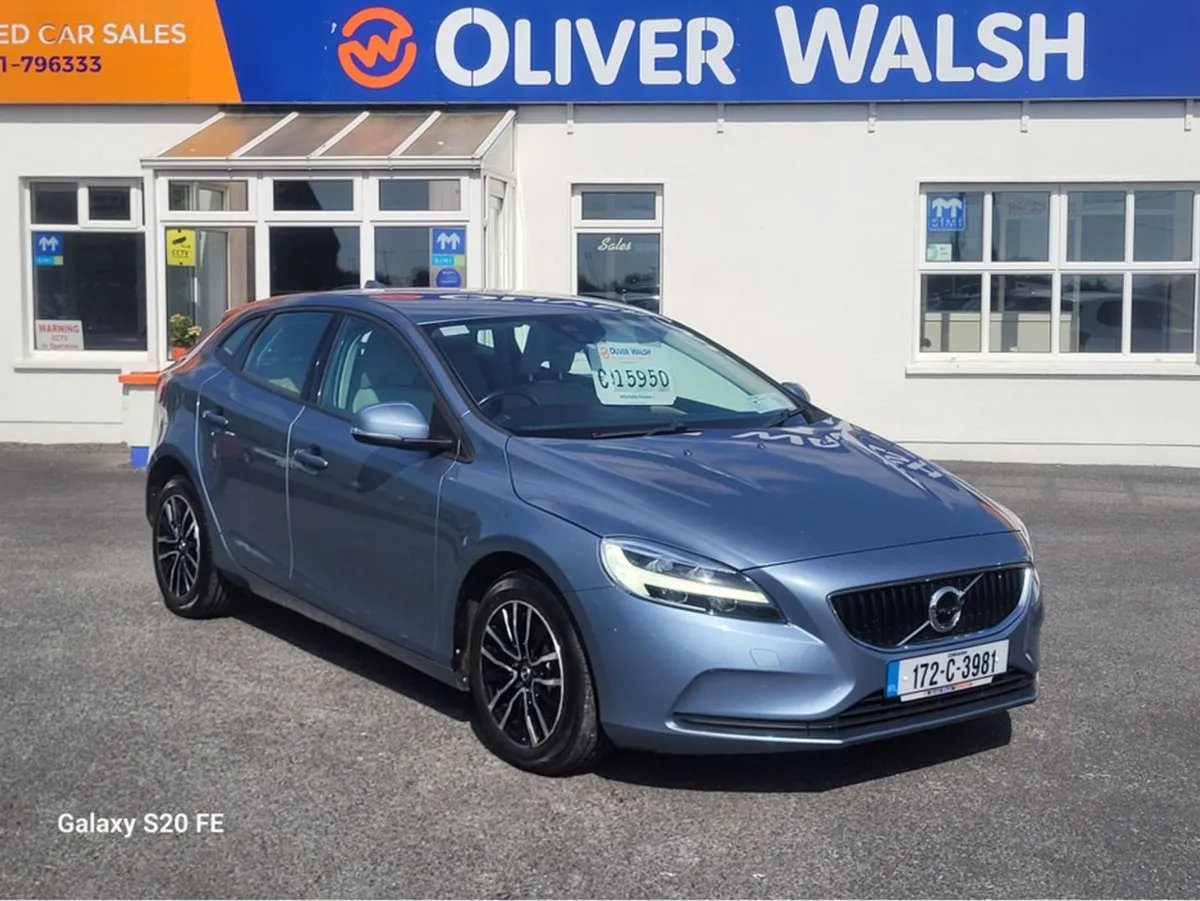 Volvo V40 D2 Momentum ED 5DR - Image 1
