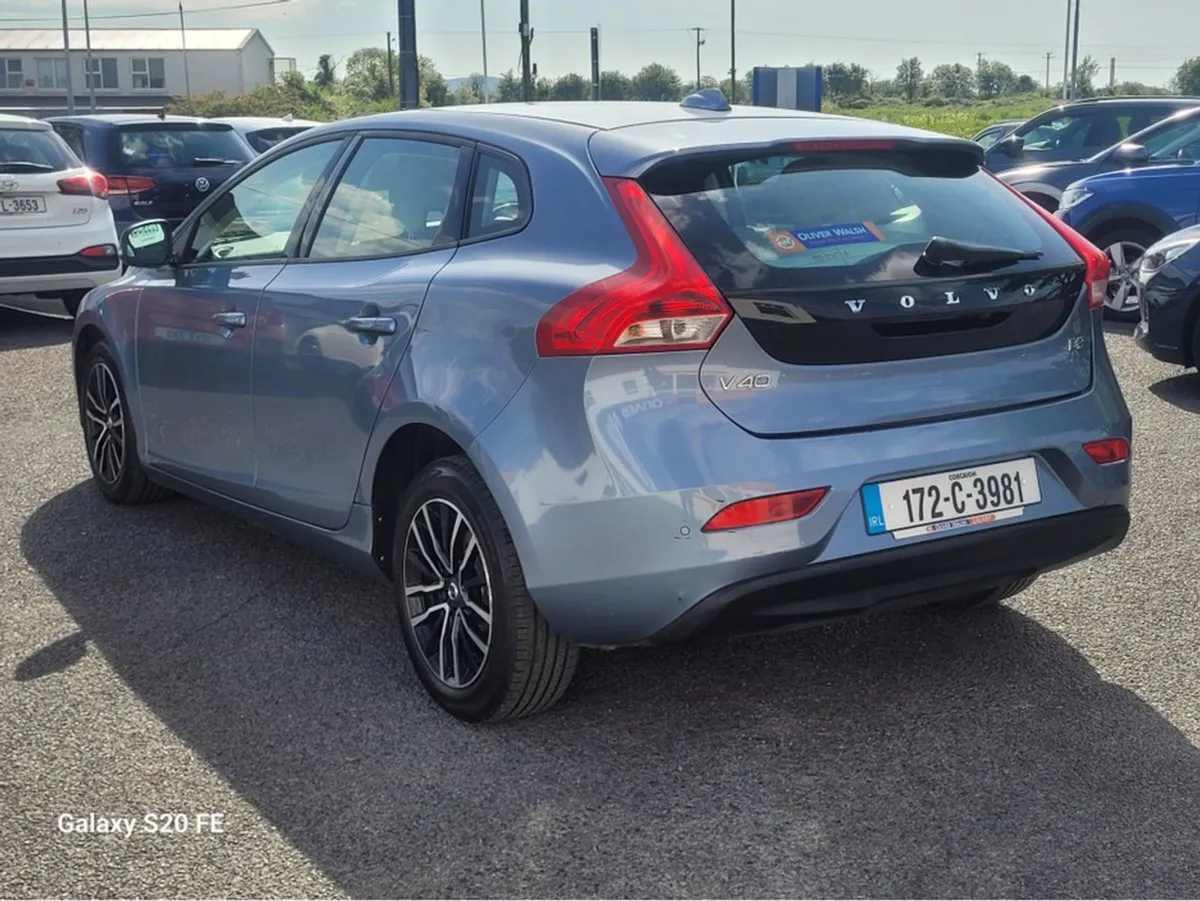 Volvo V40 D2 Momentum ED 5DR - Image 4