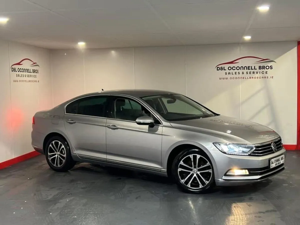 Volkswagen Passat Highline 2.0 TDI Manual 6speed - Image 1