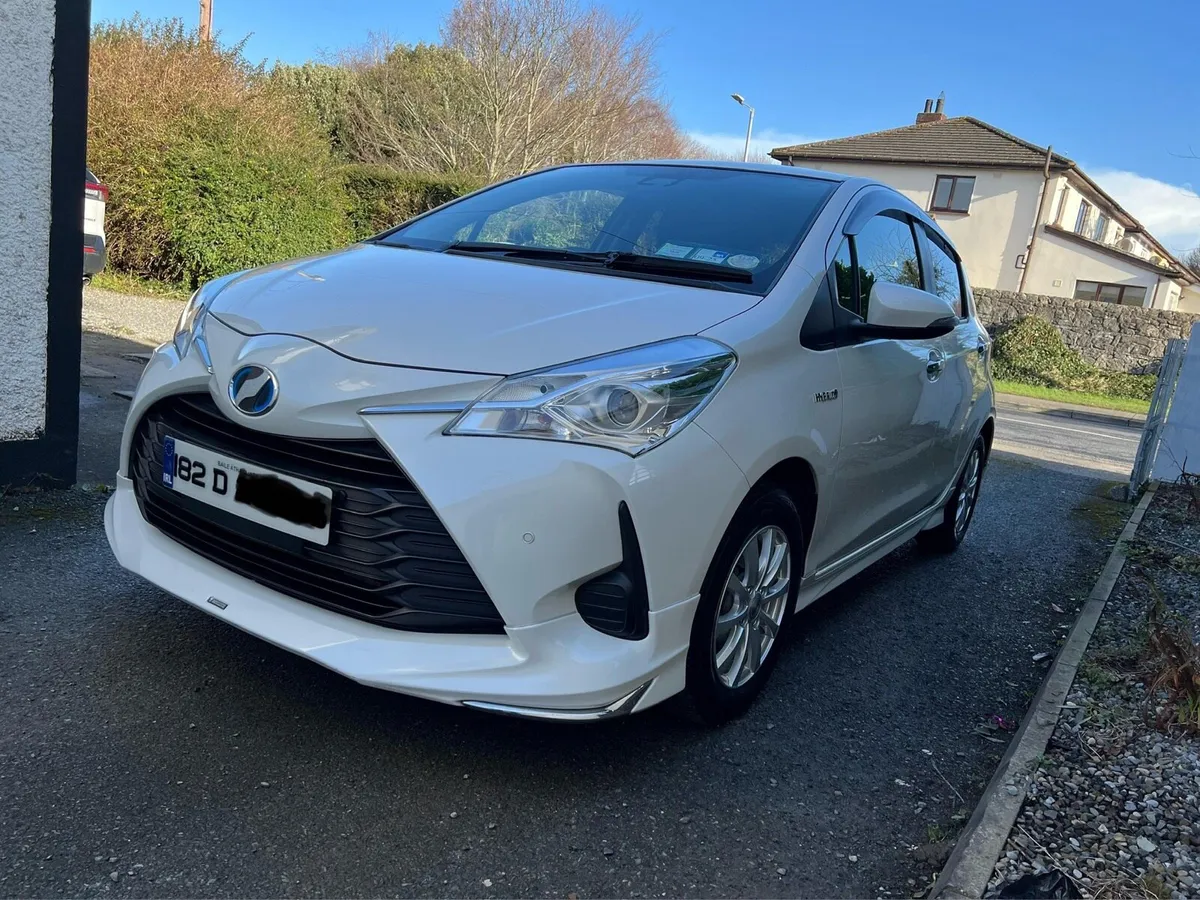 182 Toyota Vitz Hybrid for sale - Image 3