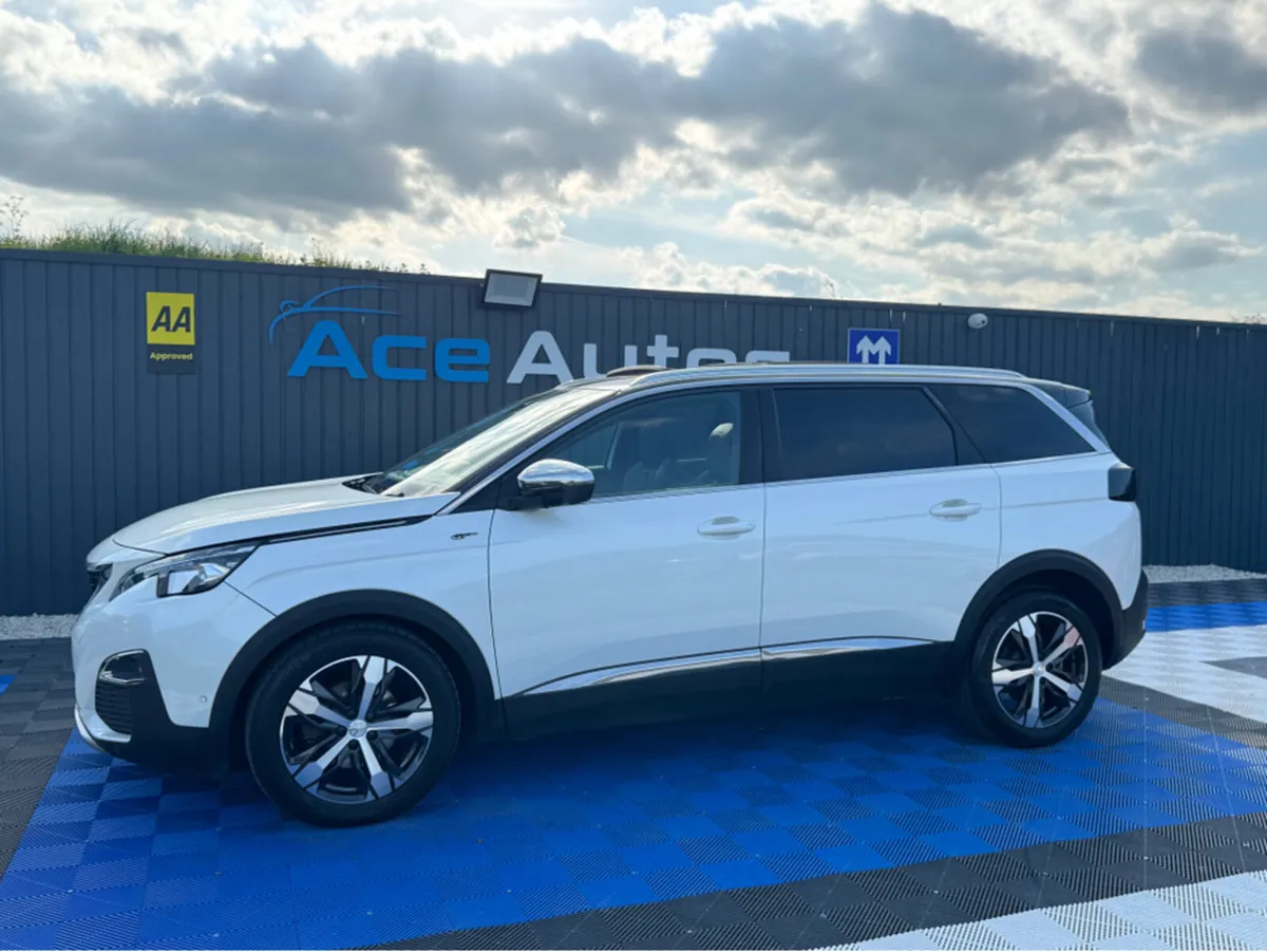 Peugeot 5008 **DEPOSIT TAKEN** -LINE - 2.0L DIESEL - Image 4