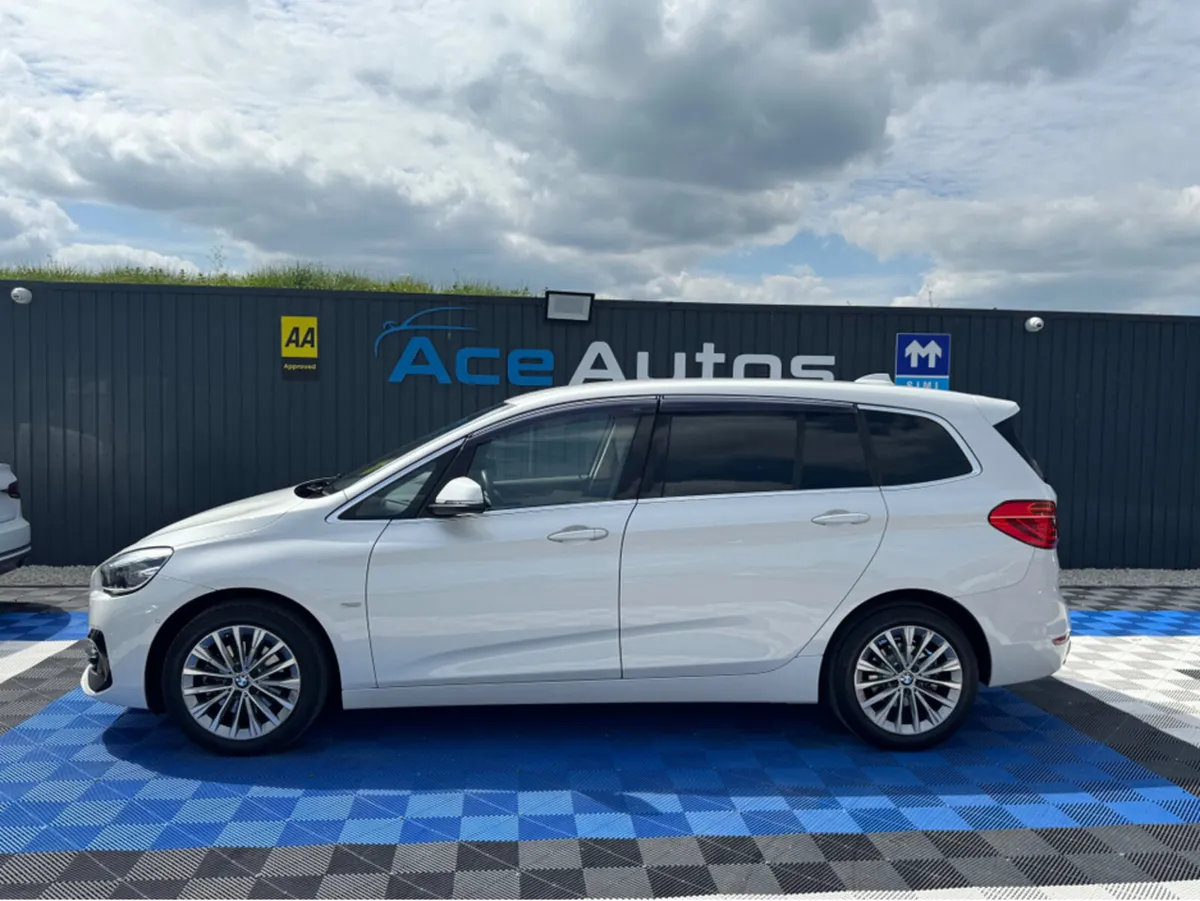 BMW 2-Series LUXURY - 2.0L DIESEL -7 SEATS - AUTO - Image 3