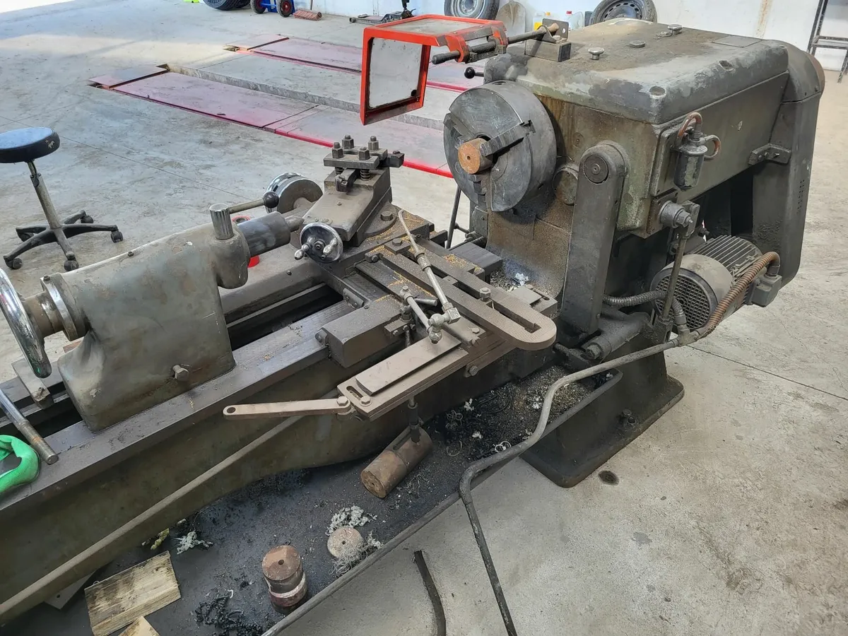 Lathe - Image 2