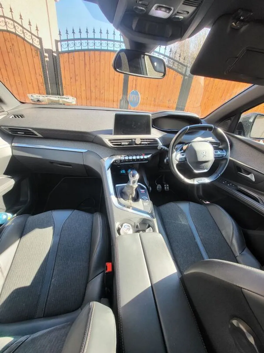 2019 Peugeot 5008 GT line 1.2 turbo - Image 4