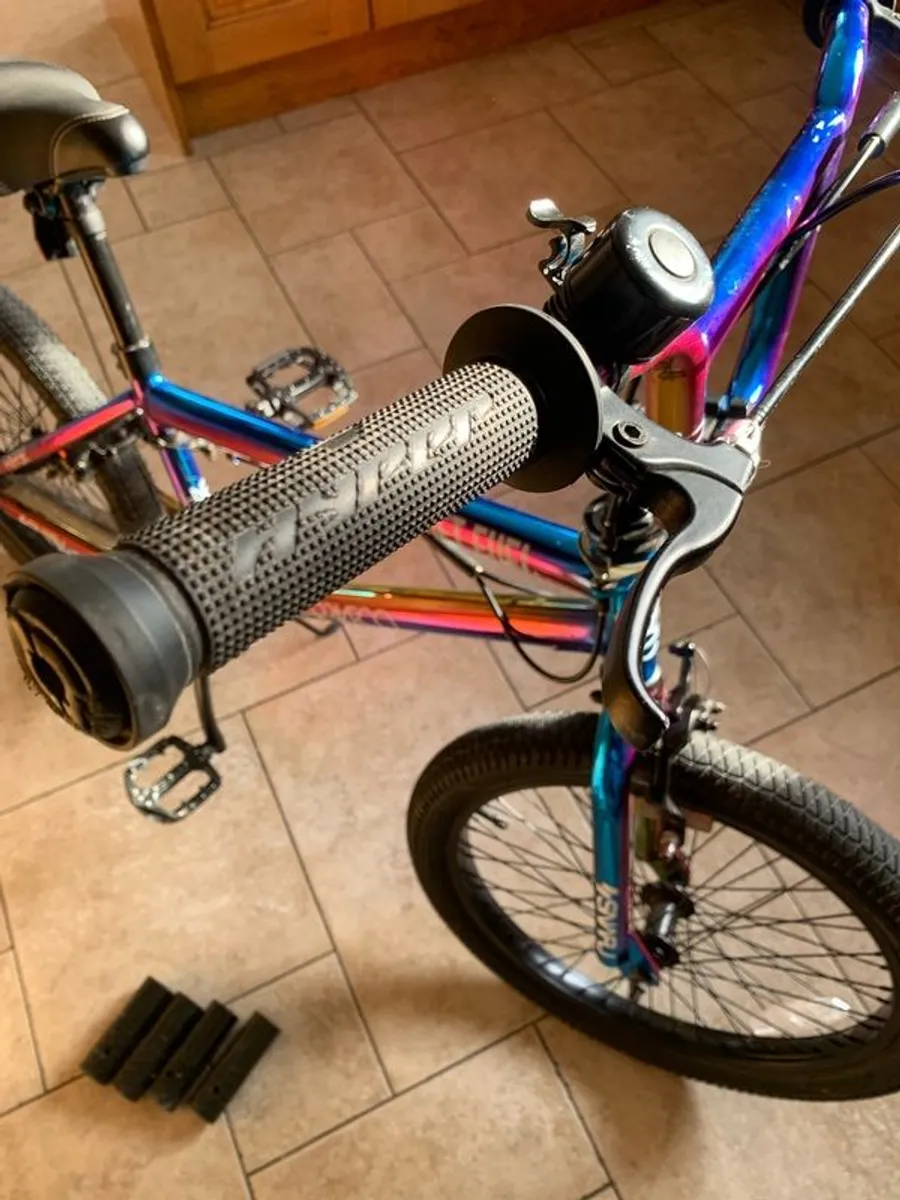 Hyper nitro circus jet fuel BMX bike 20 inch wheels - Image 3