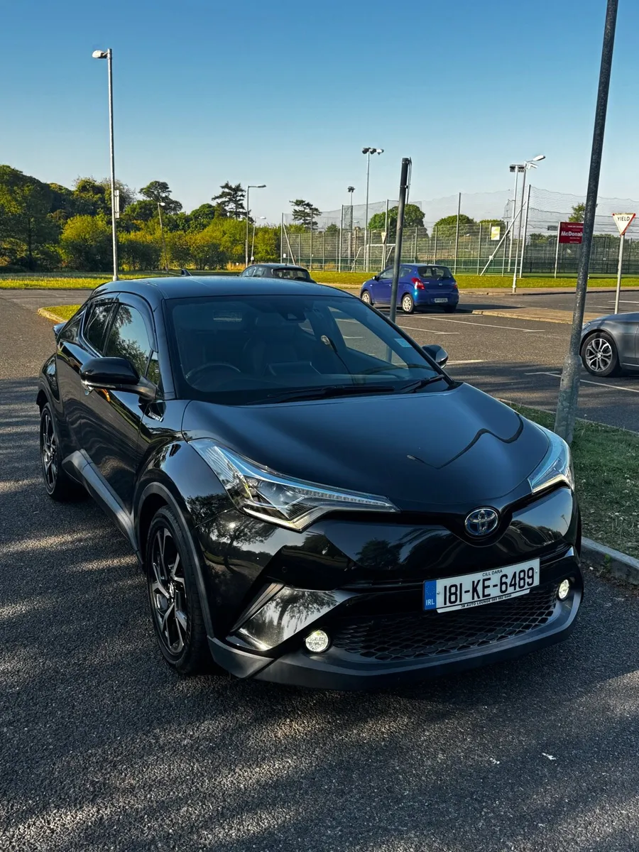 Toyota CHR G LED Leather Heated Seats 68000KM 2018 - Image 1