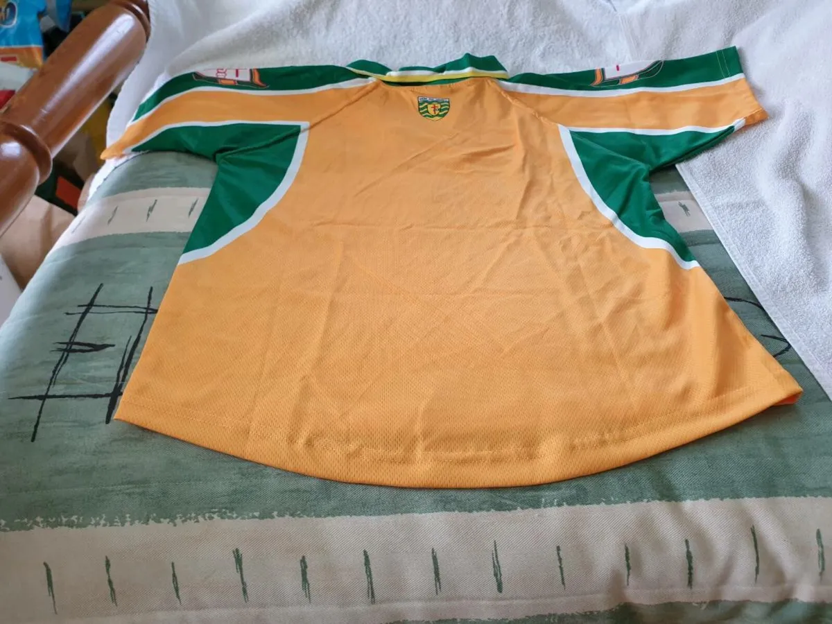 Donegal Gaelic Football Home Jersey 2003 to 2005 - Image 2