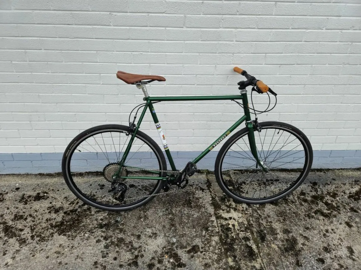 Peugeot road bike - Image 1