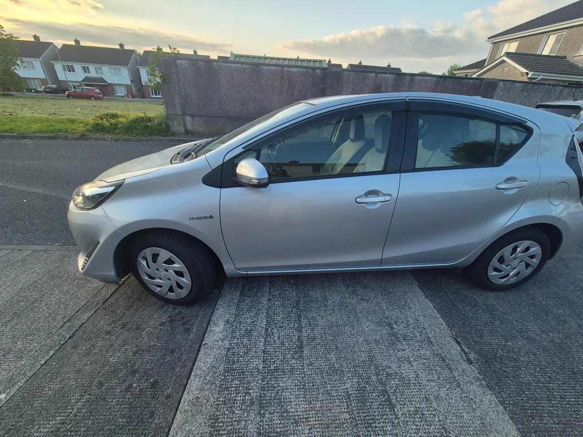 TOYOTA AQUA 192 AUTO HYBRID FOR SALE - Image 4