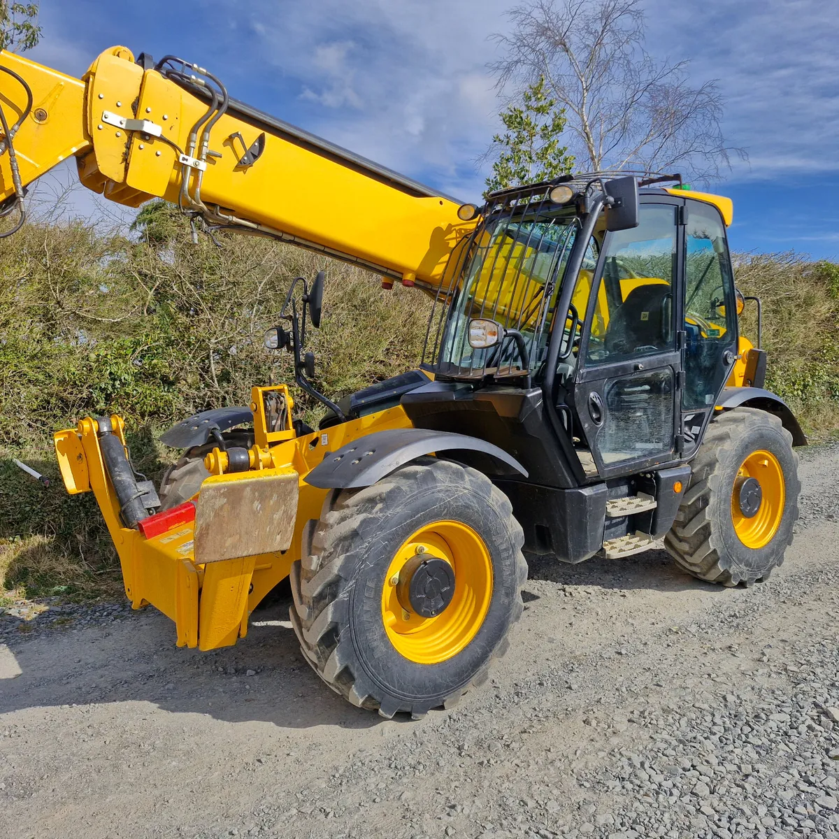 2019 JCB 540 140 - Image 1