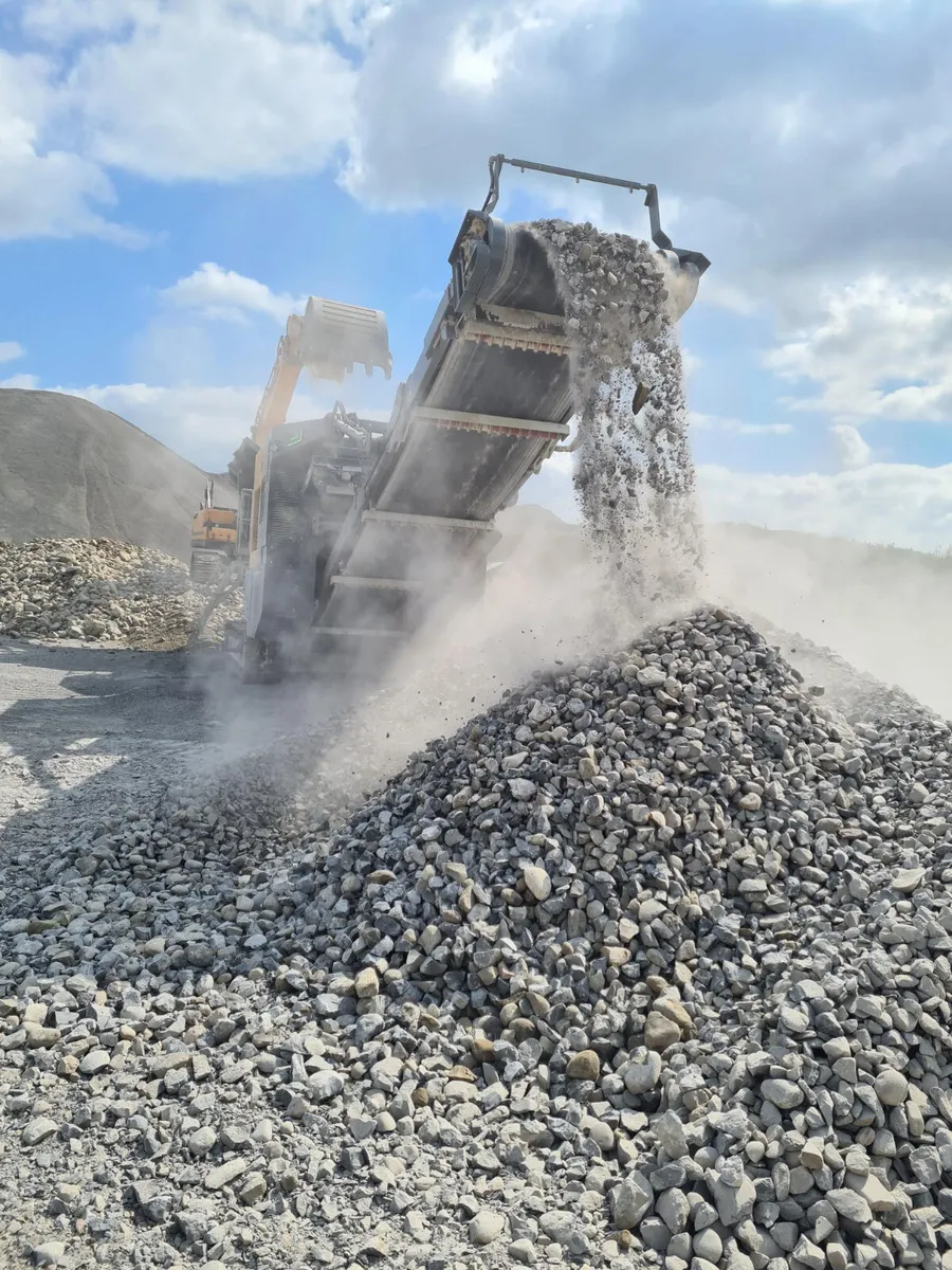 MOBILE JAW CRUSHER FOR SALE / HIRE - Image 2
