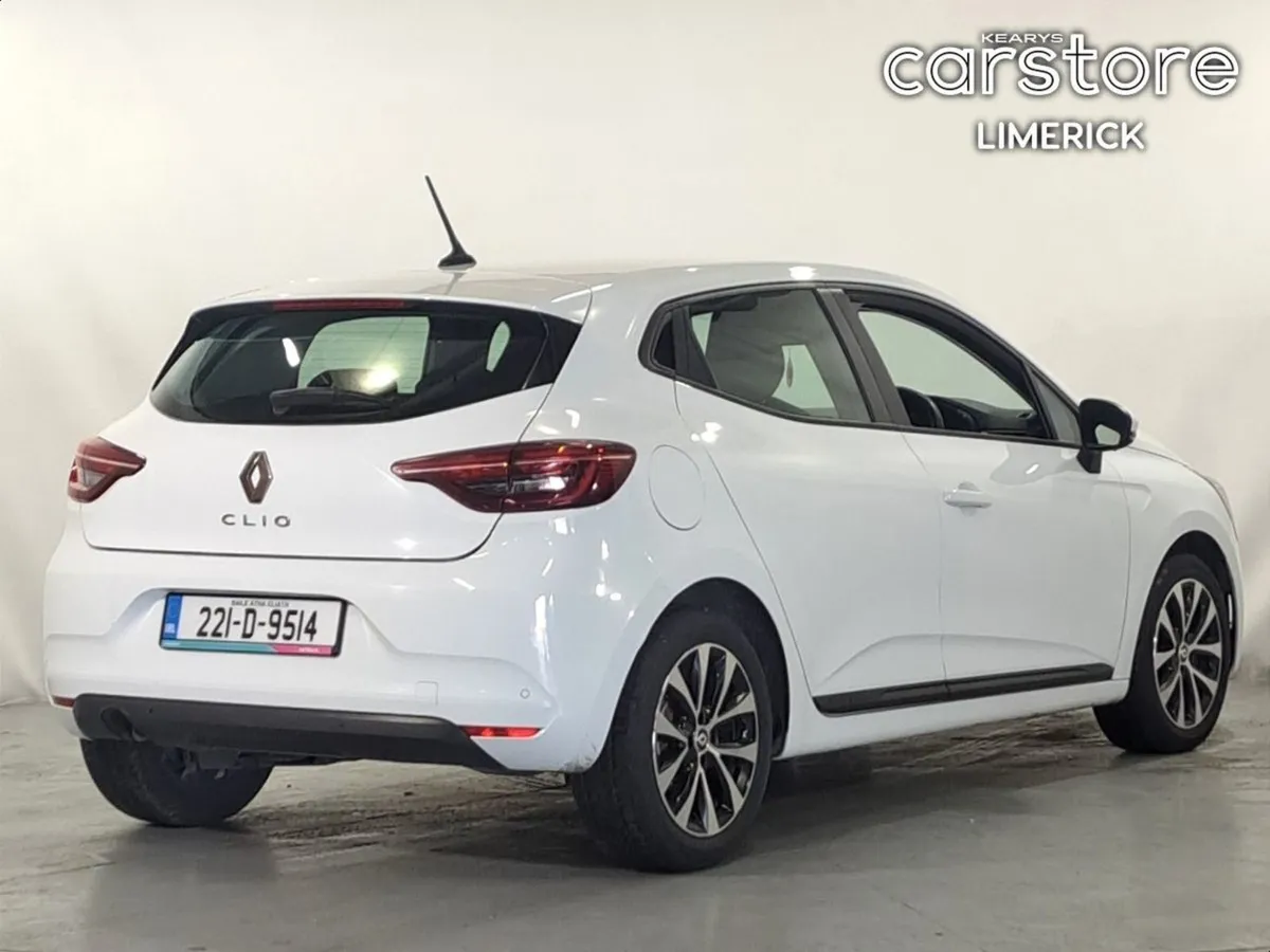 Renault Clio Iconic TCe 90 Auto CVT - Image 3