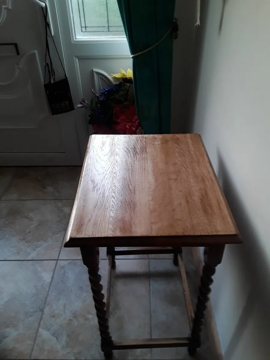 Solid oak antique barley twist side table - Image 2