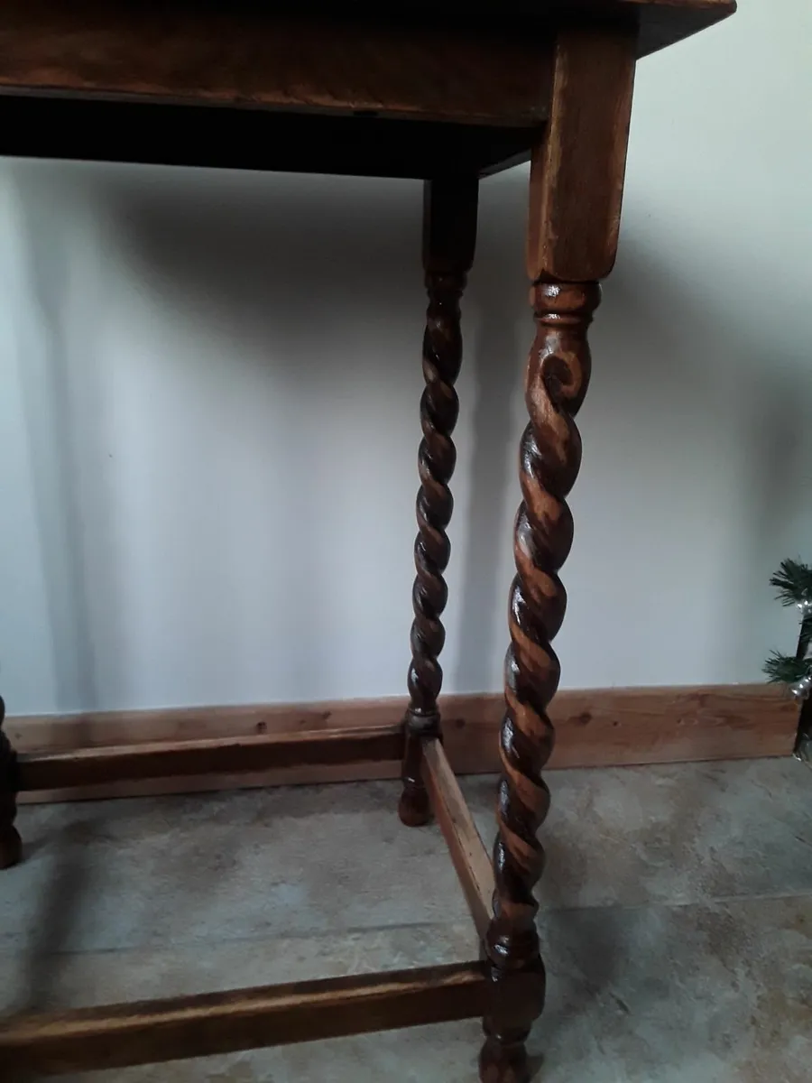 Solid oak antique barley twist side table - Image 4