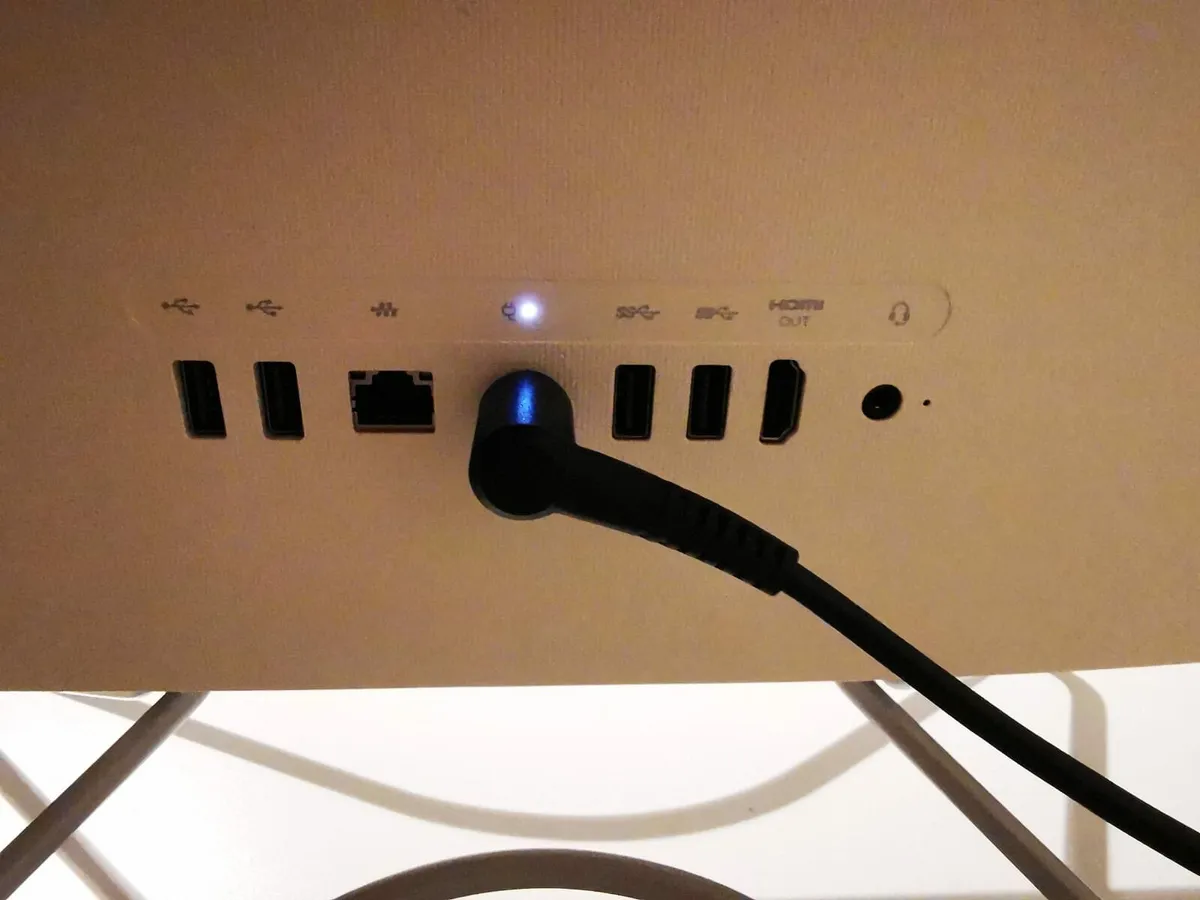 HP All in one 22" - Image 2