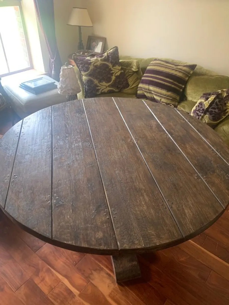 Solid oak 5ft round table - Image 3