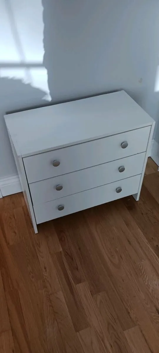 Chest of drawers - Image 2