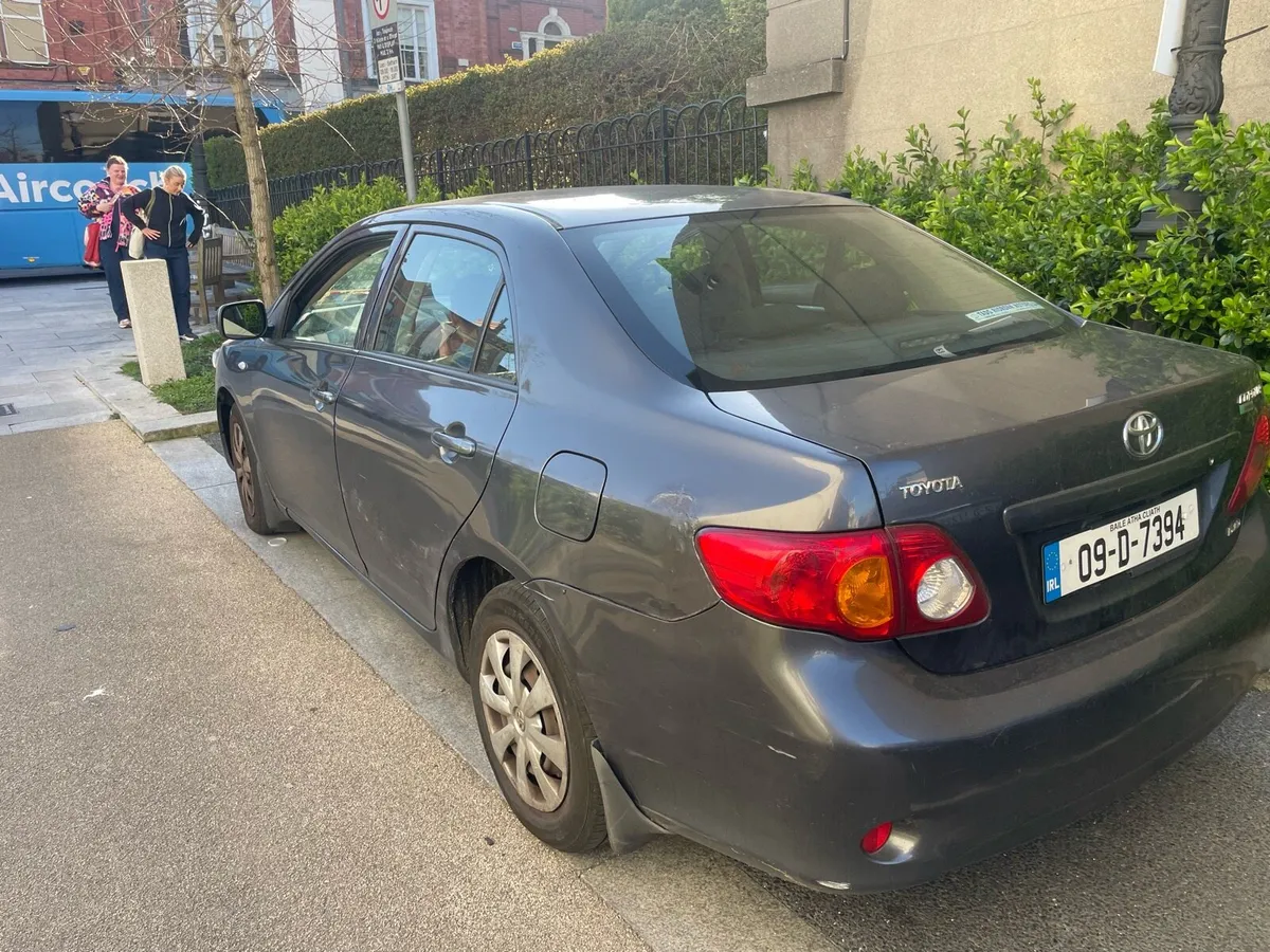 Car - Image 2