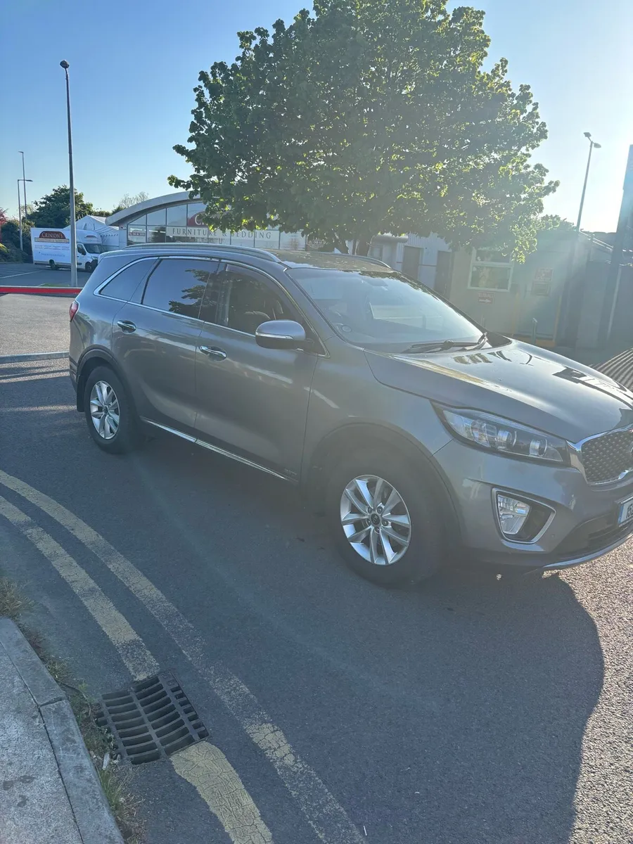 2015 Kia sorento AWD - Image 1
