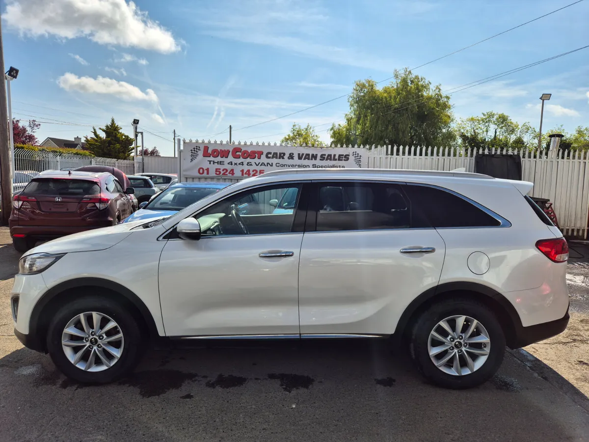 2017 Kia Sorento - Image 1