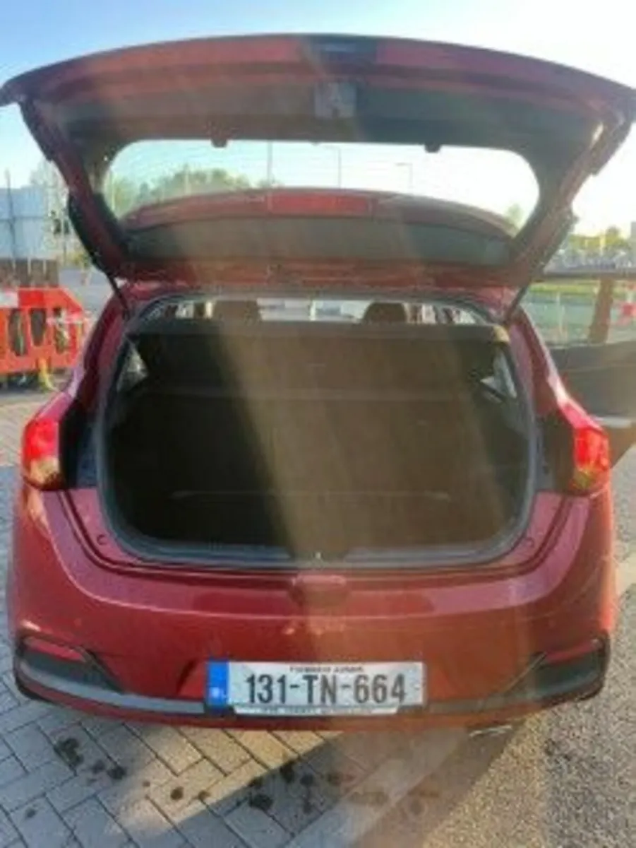 Kia Ceed 2013 - Image 2