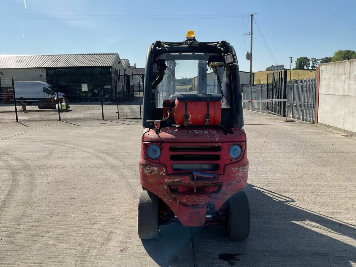 LINDE H25T 2.5 TON GAS FORKLIFT - Image 4