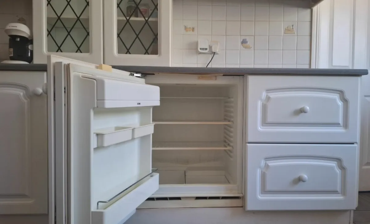 Kitchen - Image 4