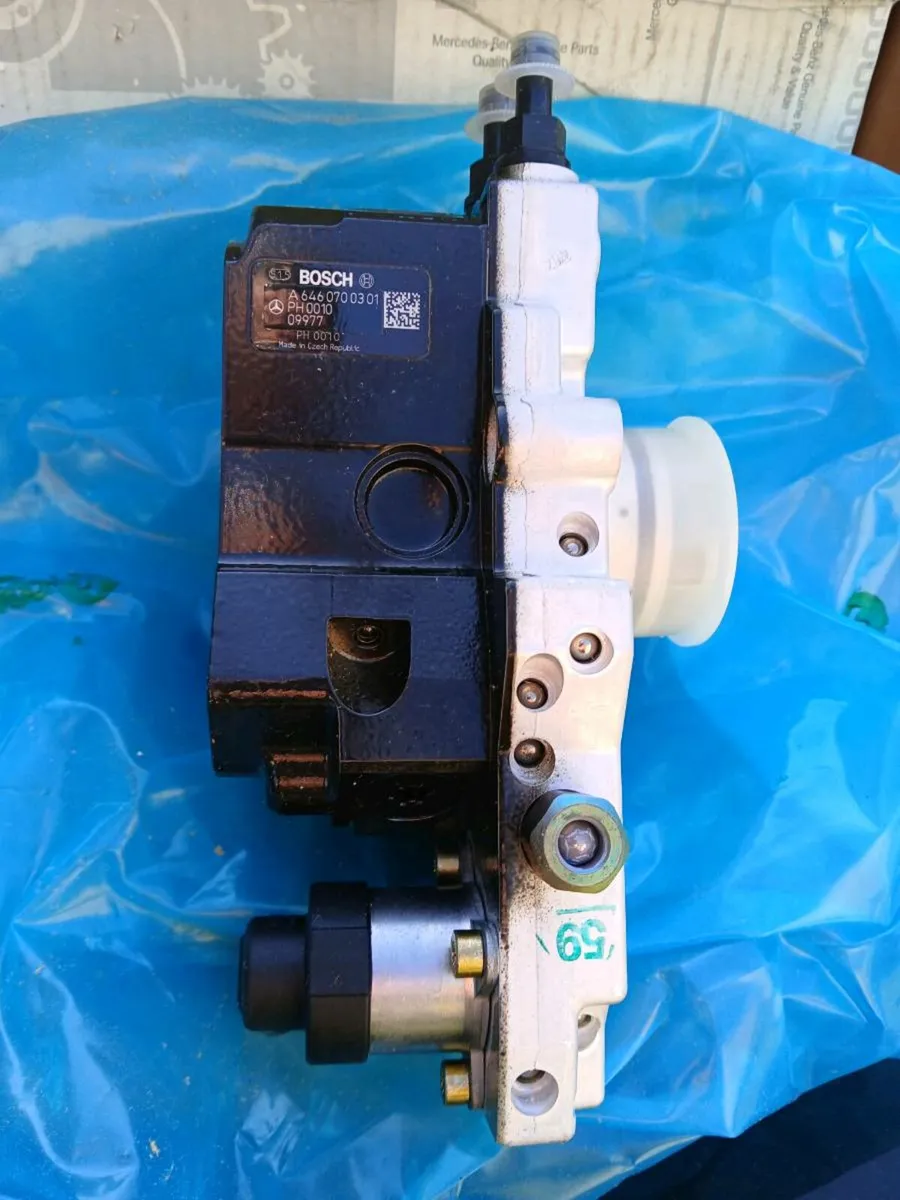 New Mercedes bosch fuel injection pump - Image 4