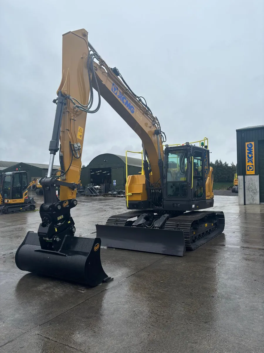 BRAND NEW XCMG XE155ECR ZERO TAIL WITH BLADE - Image 1