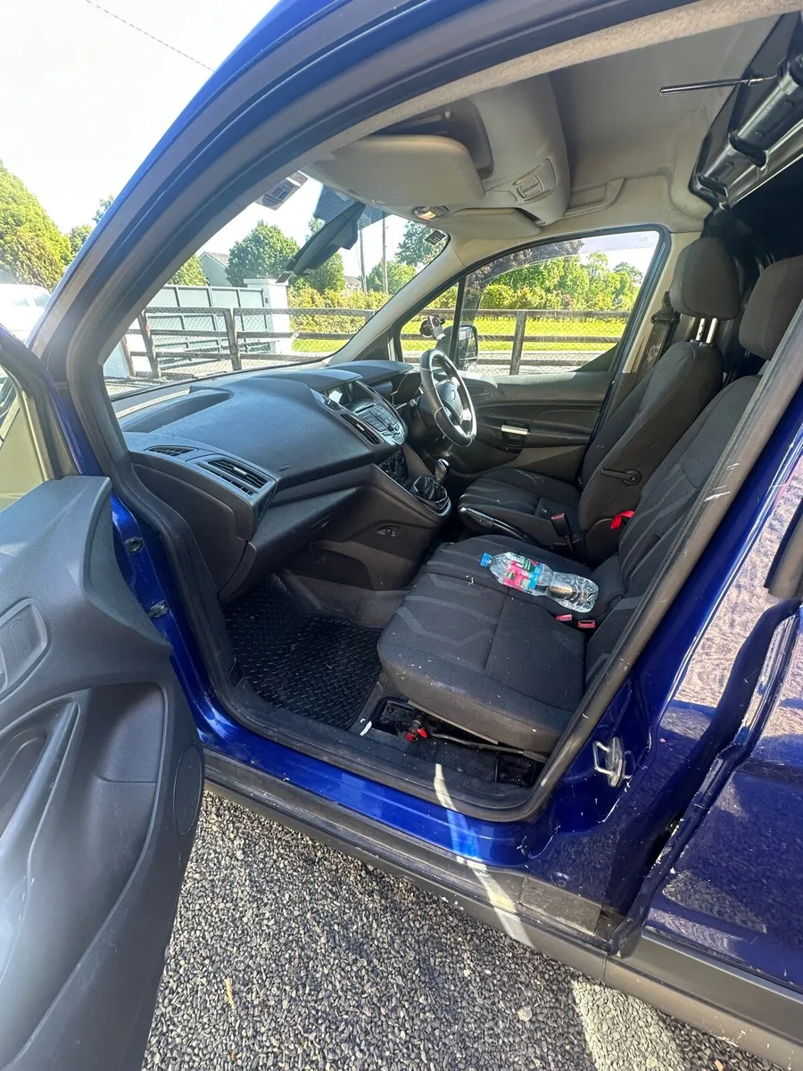 Ford transit connect tested and taxed - Image 4