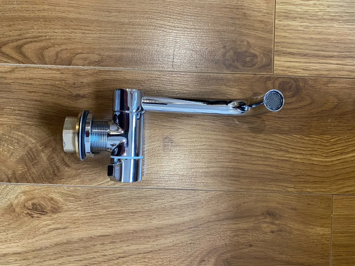 Sink and Hob Combo includes high quality brass tap - Image 4