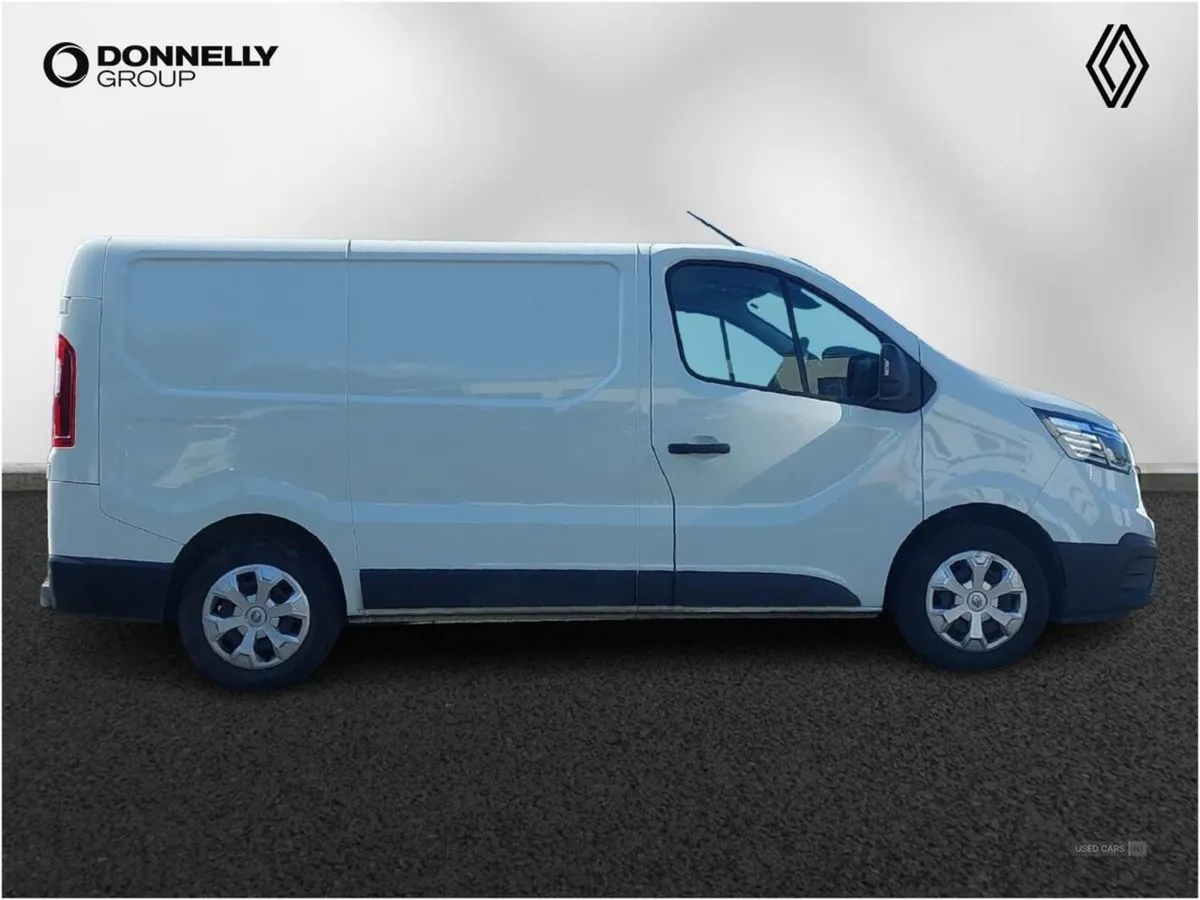 Renault Trafic Sl30 Blue dCi 130 Advance Van - Image 2