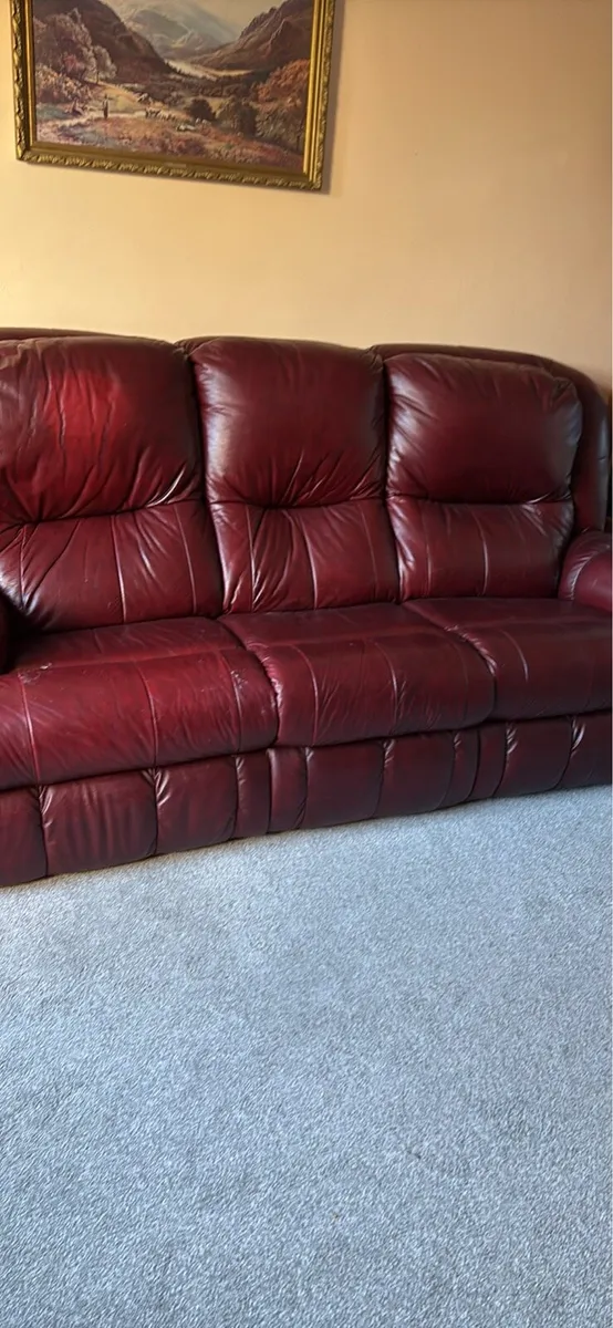 Suite of furniture - Image 2