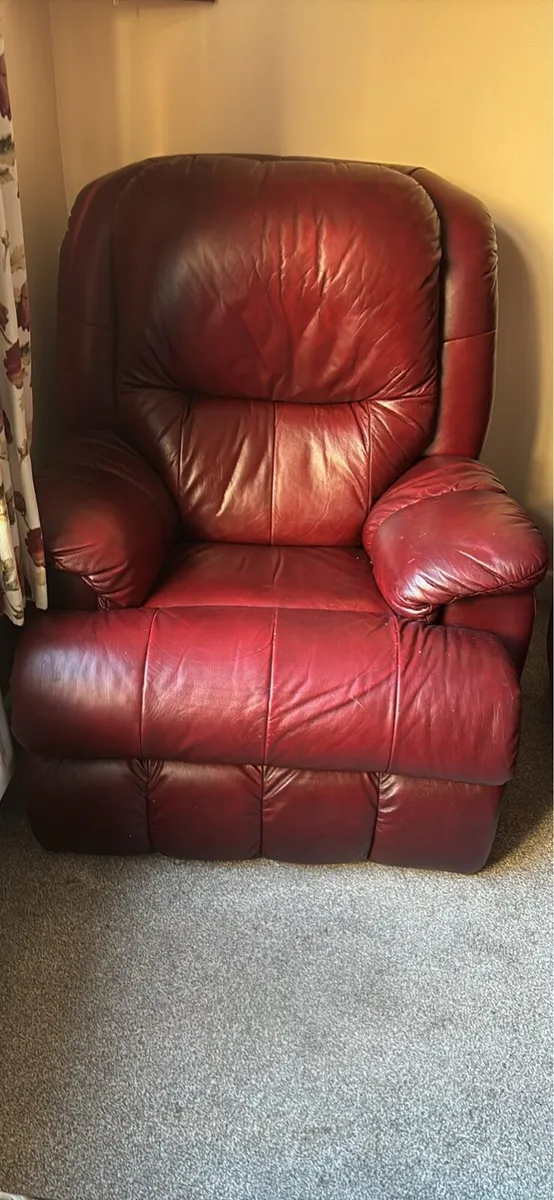 Suite of furniture - Image 3