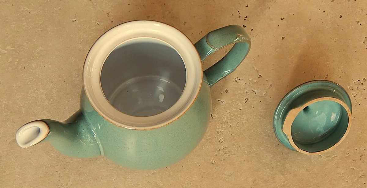 Denby Regency Green Teapot - Image 2