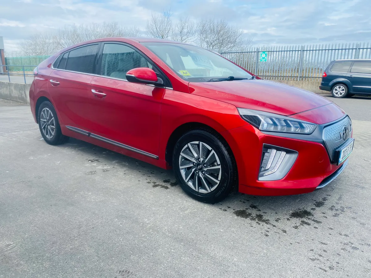 202 Hyundai IONIQ Premium 38kw Electric €17,450 - Image 3