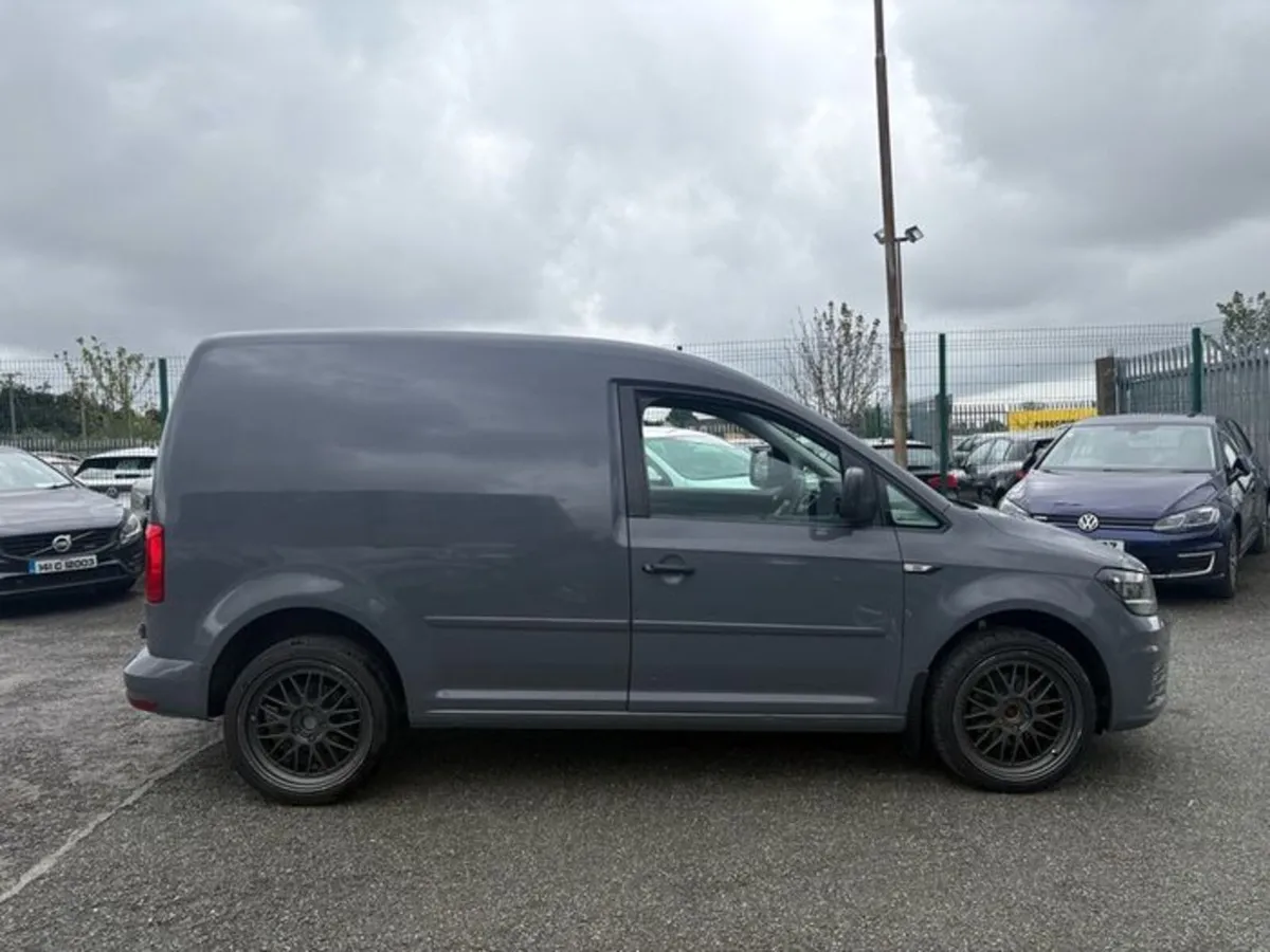 2017 Volkswagen Caddy 2.0L Diesel Low Miles! - Image 2