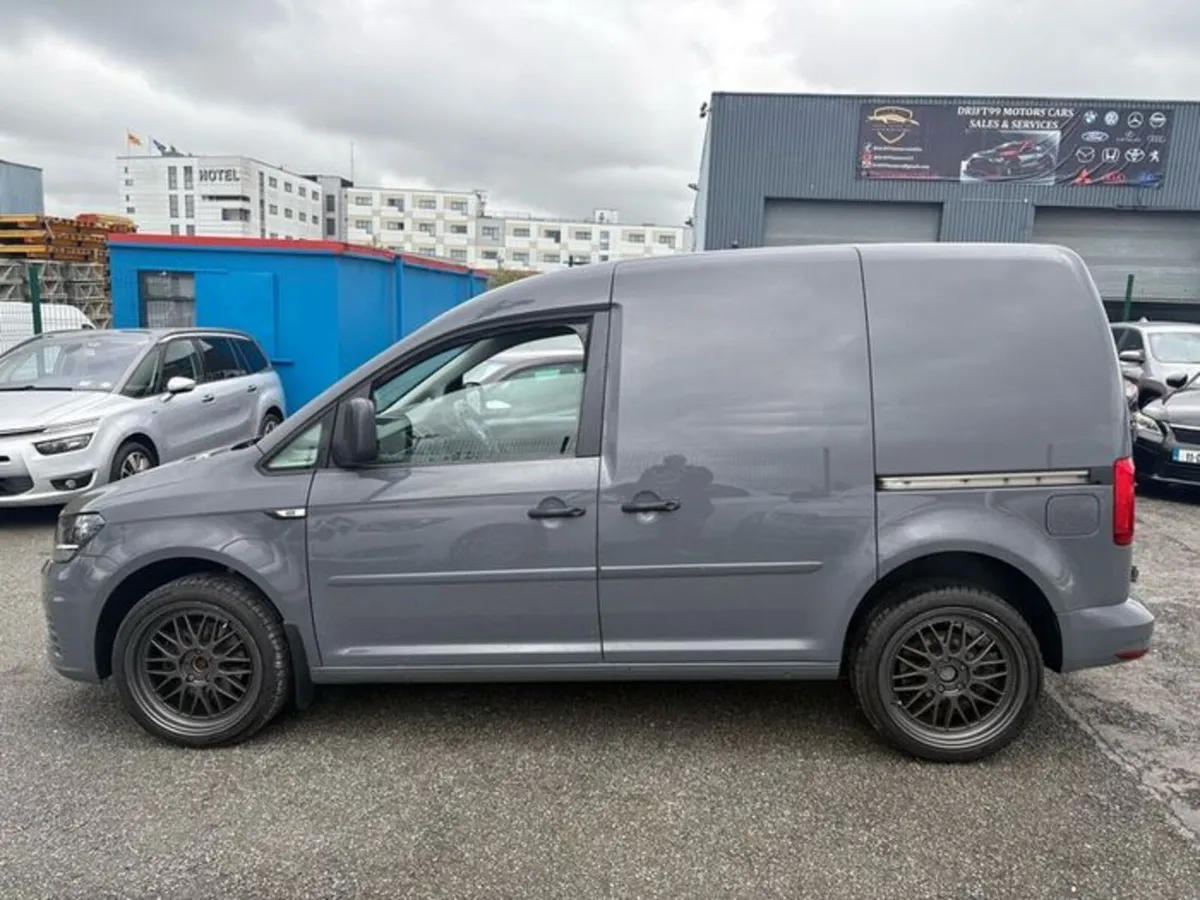 2017 Volkswagen Caddy 2.0L Diesel Low Miles! - Image 4