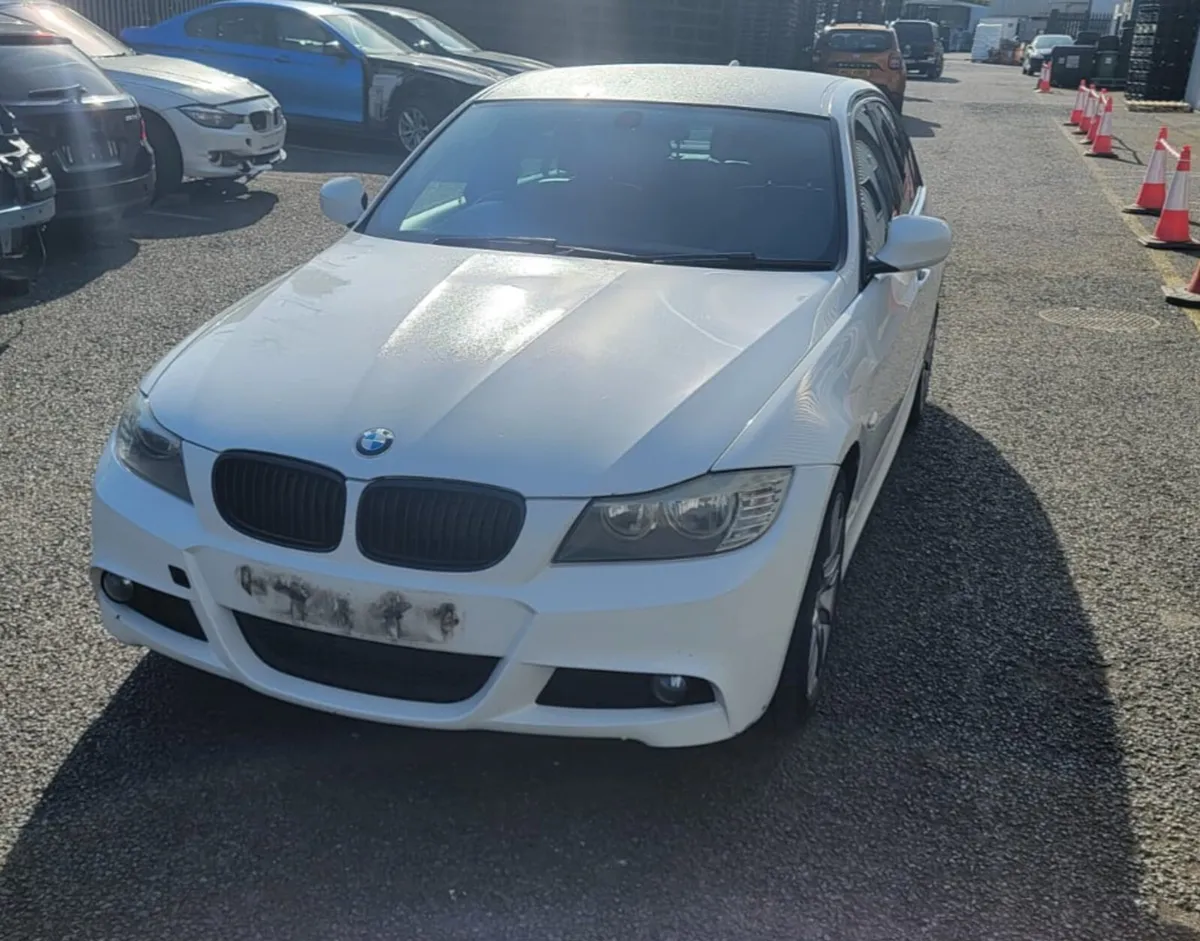 2011 BMW E90 320D LCI MSPORT BREAKING PARTS N47D20 - Image 1