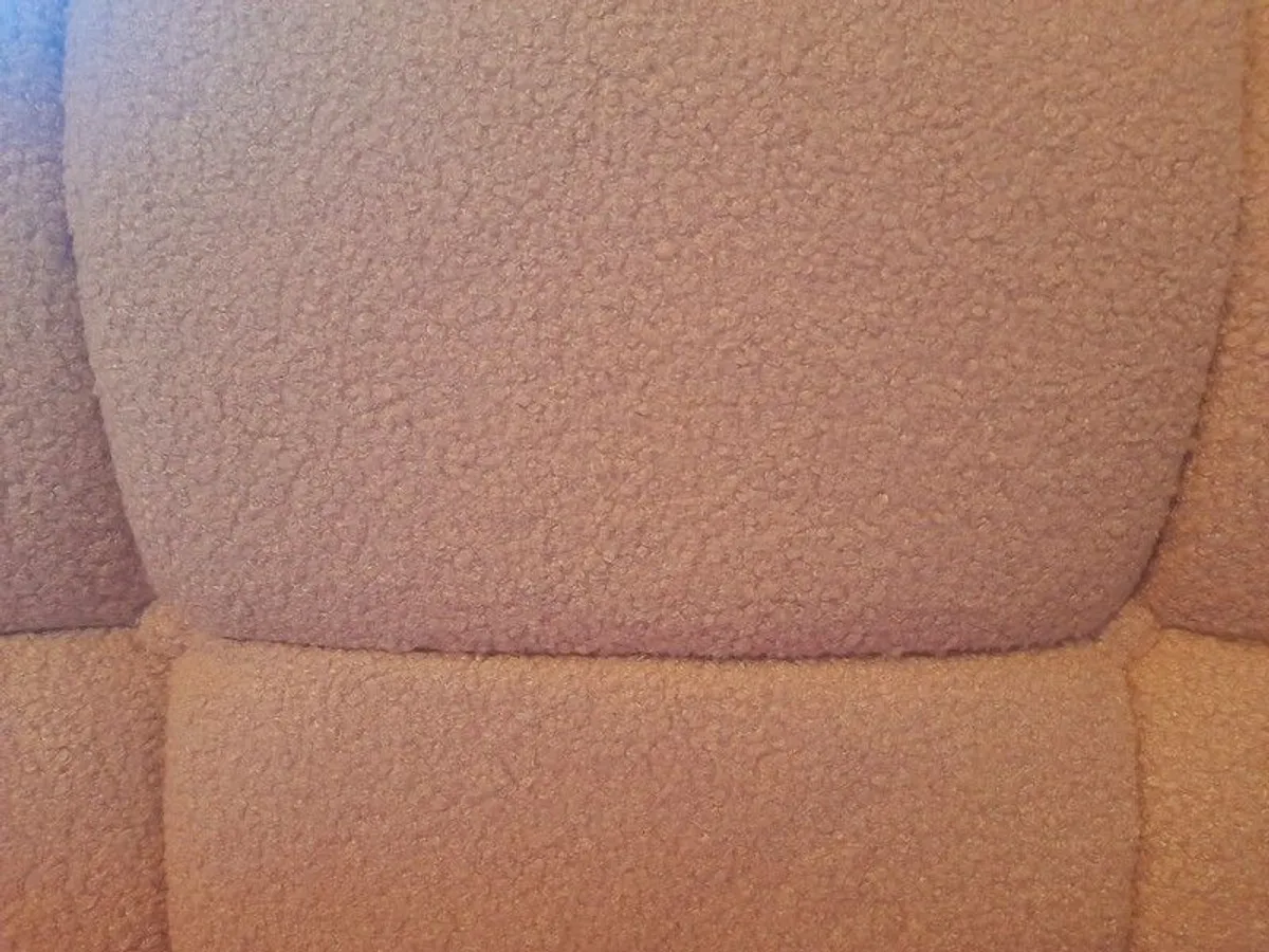 Headboard - Image 2