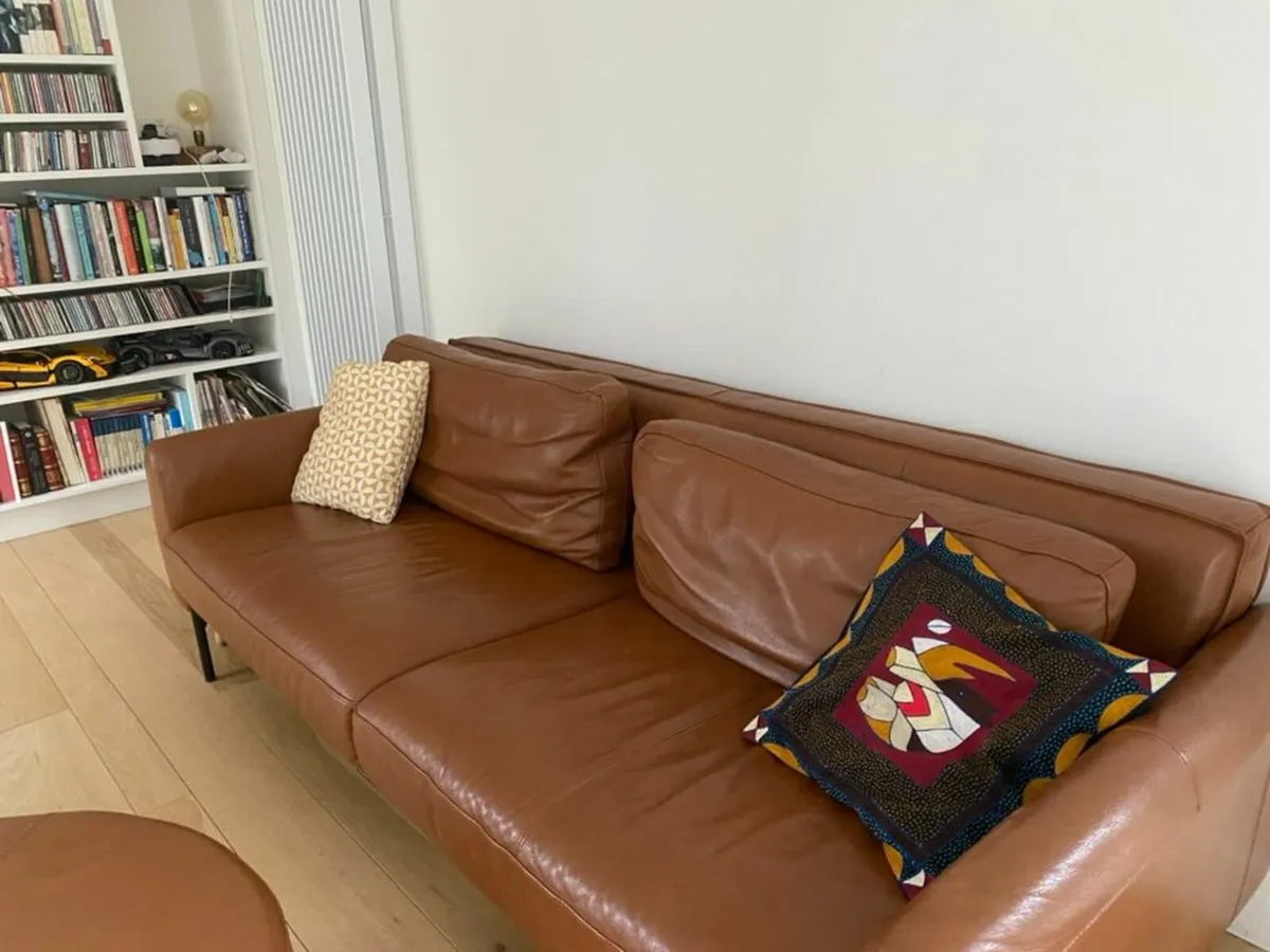 Beautiful leather Couch and Ottoman - Image 2