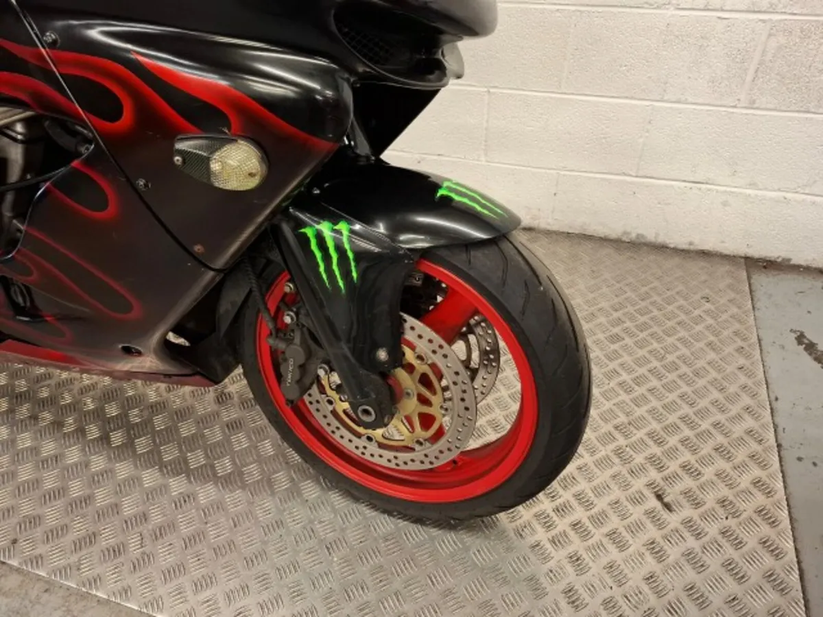 Kawasaki ZX9R 1999 - Image 3