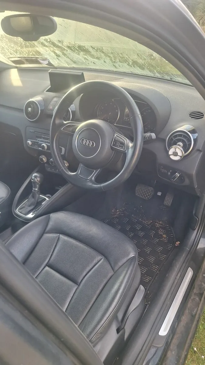 Audi A1 2015 - Image 2
