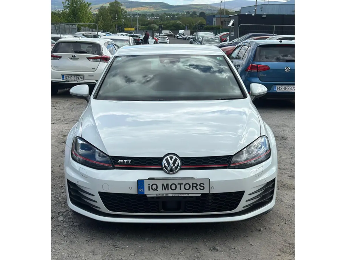 Volkswagen Golf GTI2.0 AUTOMATIC LOW MILEAGE (5457 - Image 2