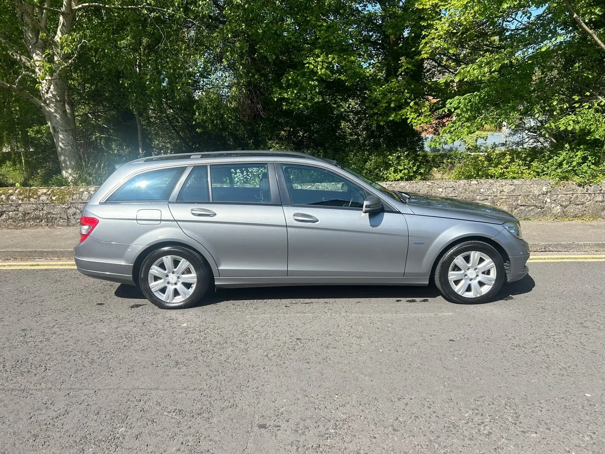 2011 Mercedes C200 Estate Automatic - Image 2