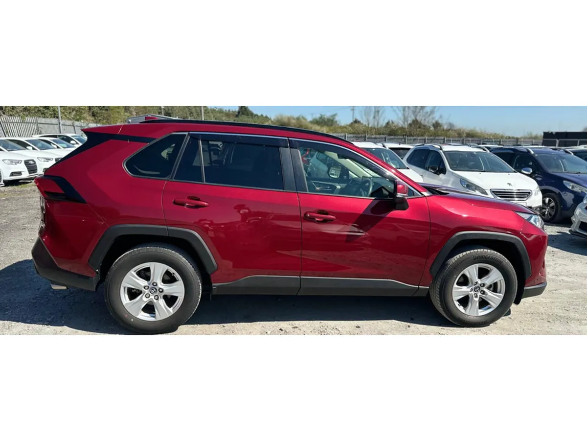 Toyota RAV4 DESIGN HEV CVT 2.5L Petrol-Hybrid Low - Image 4