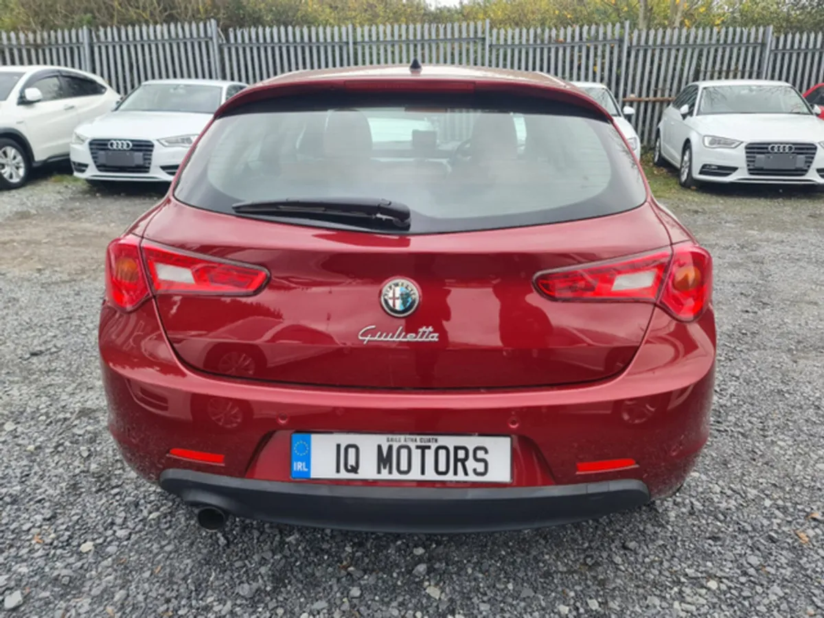 Alfa Romeo Giulietta 1.4L Automatic Full Leather W - Image 4
