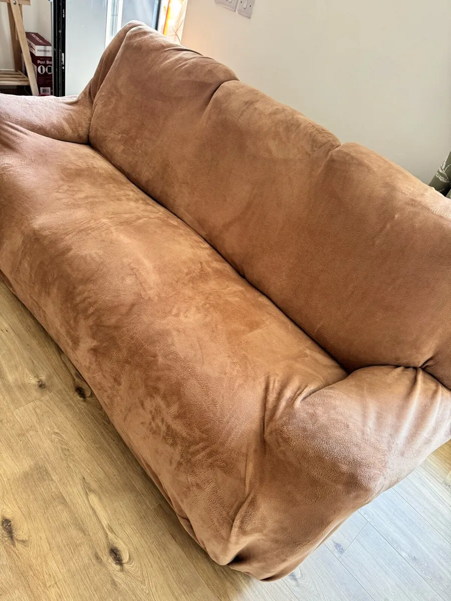Reclining couch - Image 1