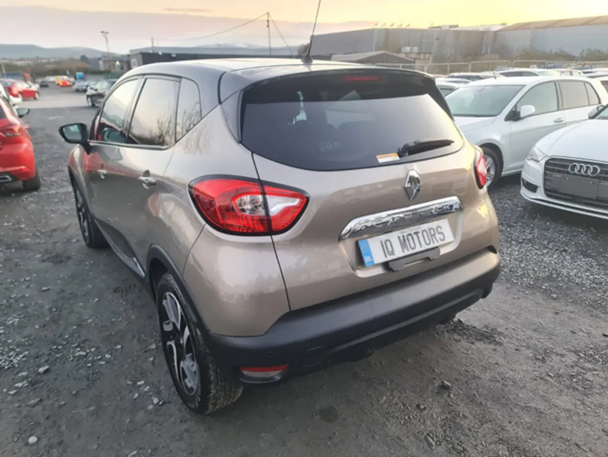 Renault Captur 1.2 Petrol Automatic (8625) - Image 4