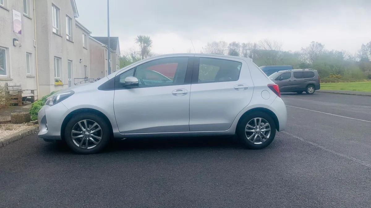 Toyota Yaris Automatic - Image 3